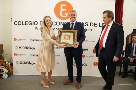 Entrega Premio Leonés en el Extranjero